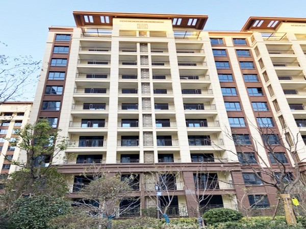 渦陽邦泰壹號院欄桿、百葉窗等安裝工程